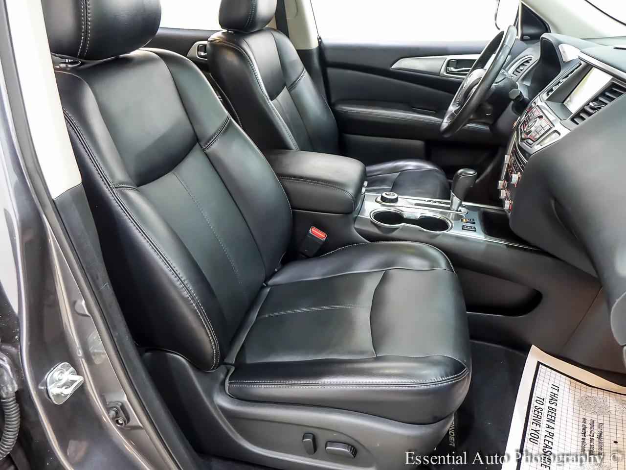 Nissan Pathfinder SL 4WD 2020
