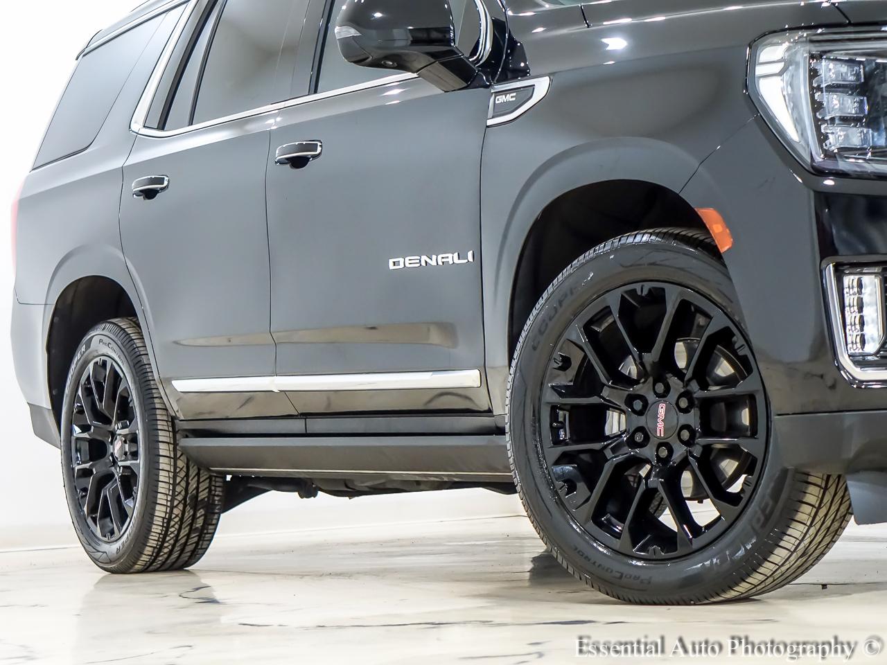 GMC Yukon Denali 4WD 2022