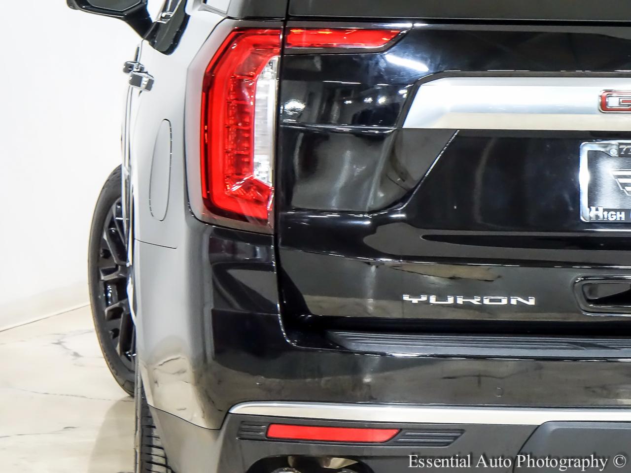 GMC Yukon Denali 4WD 2022