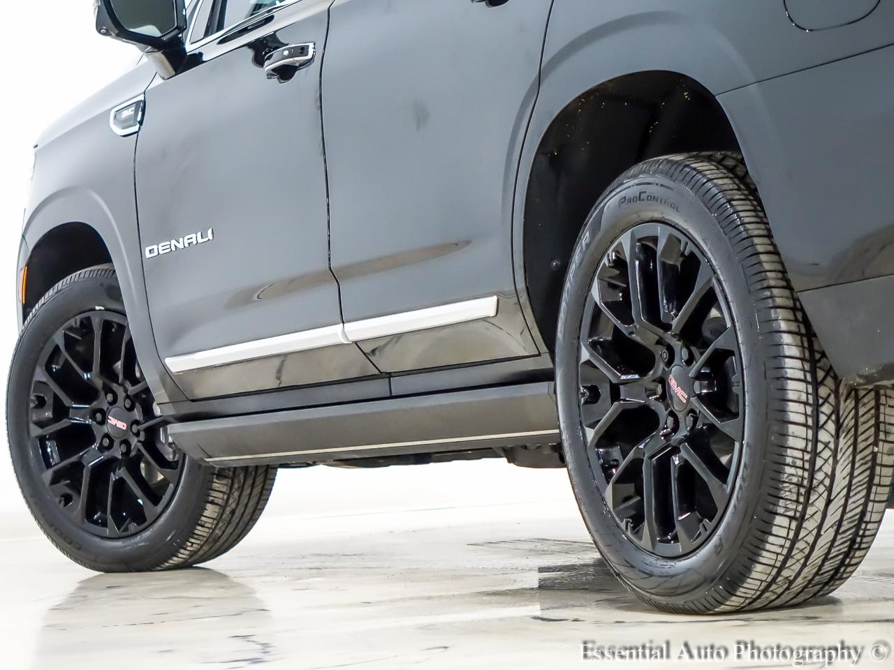 GMC Yukon Denali 4WD 2022