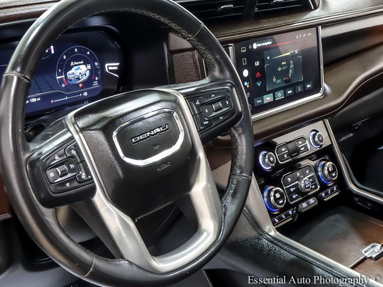 GMC Yukon Denali 4WD 2022