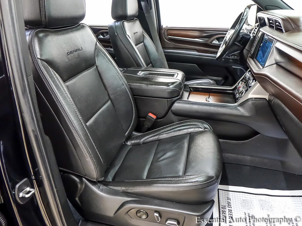 GMC Yukon Denali 4WD 2022