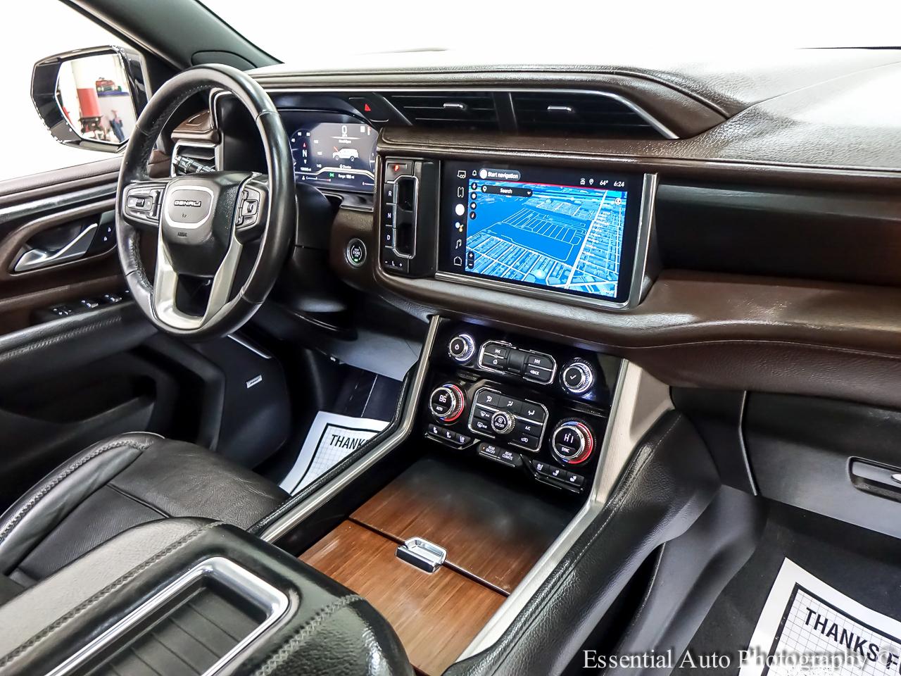 GMC Yukon Denali 4WD 2022