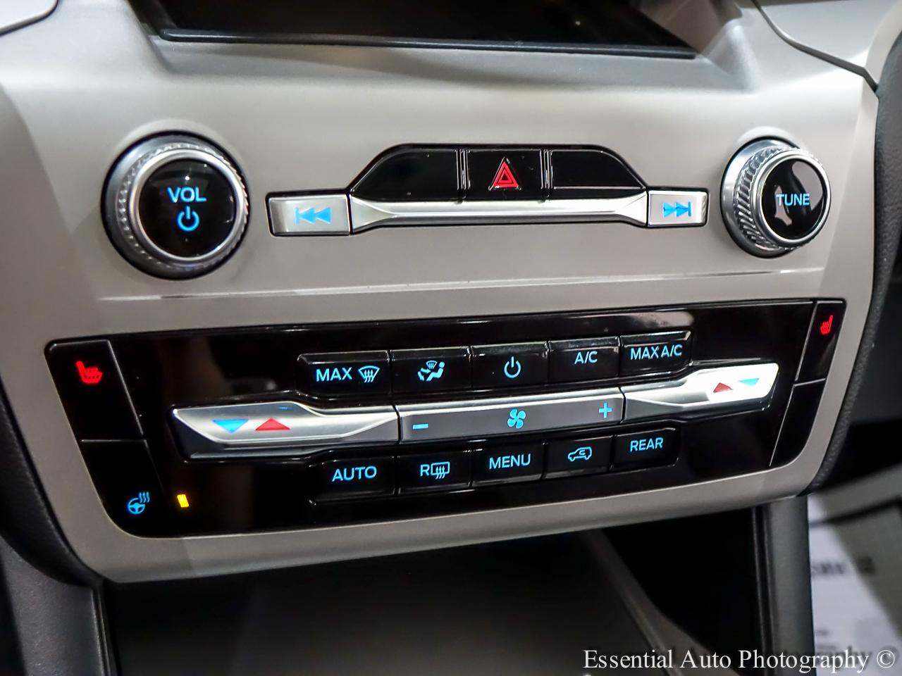 Ford Explorer XLT AWD 2023