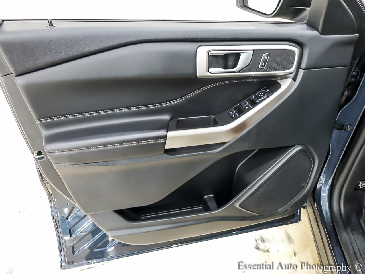 Ford Explorer XLT AWD 2023