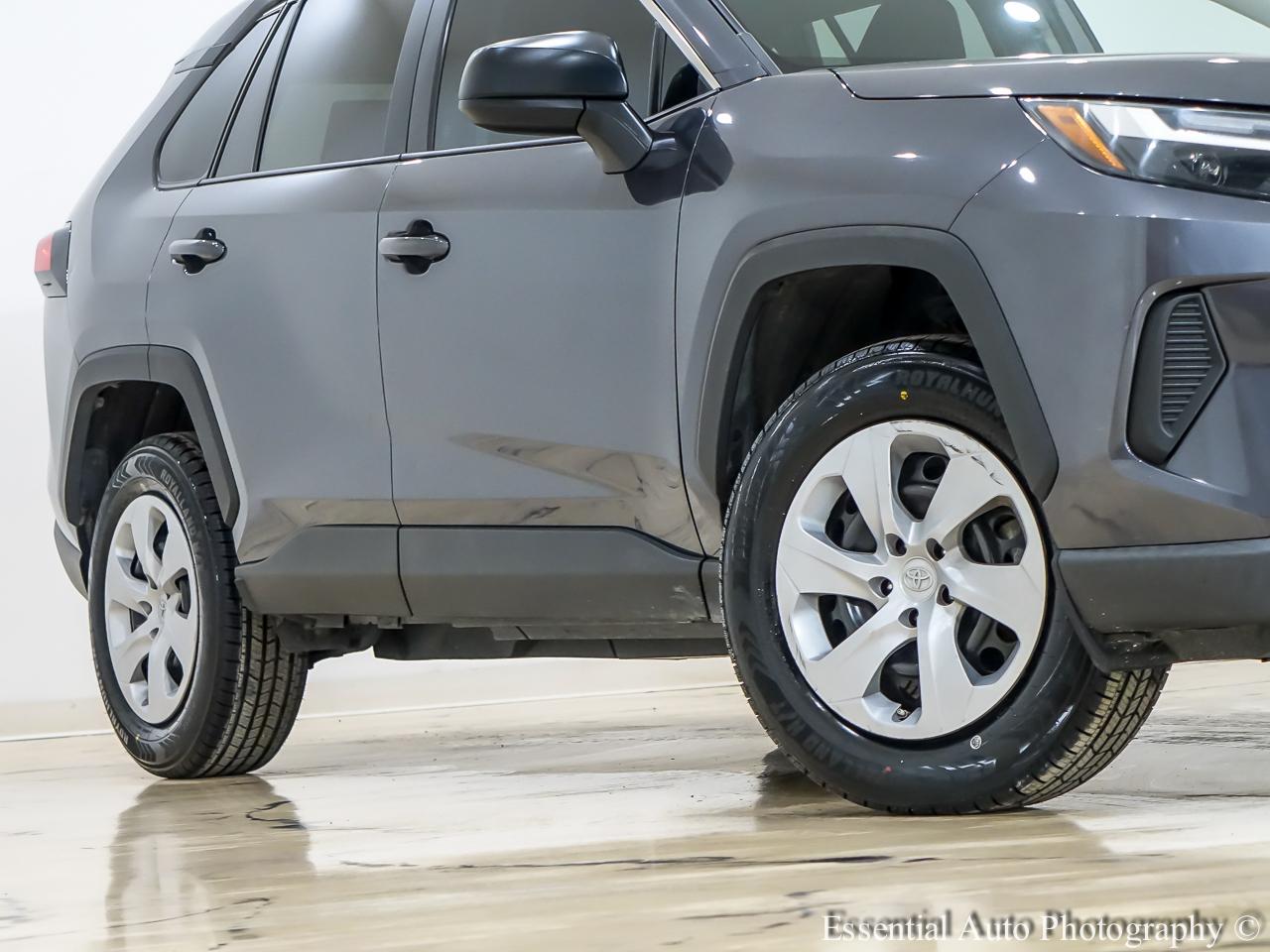 Toyota RAV4 LE 2025