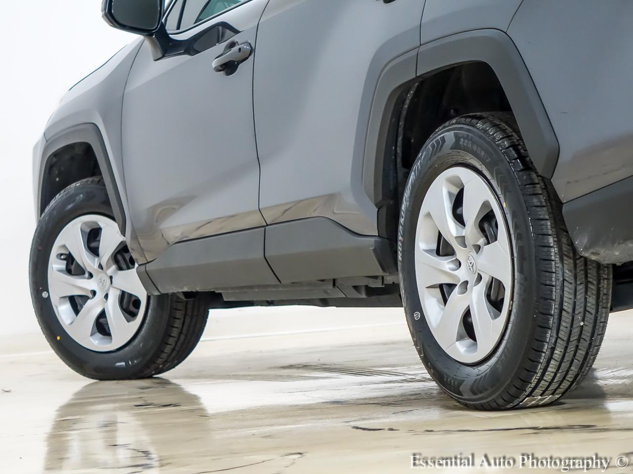 Toyota RAV4 LE 2025