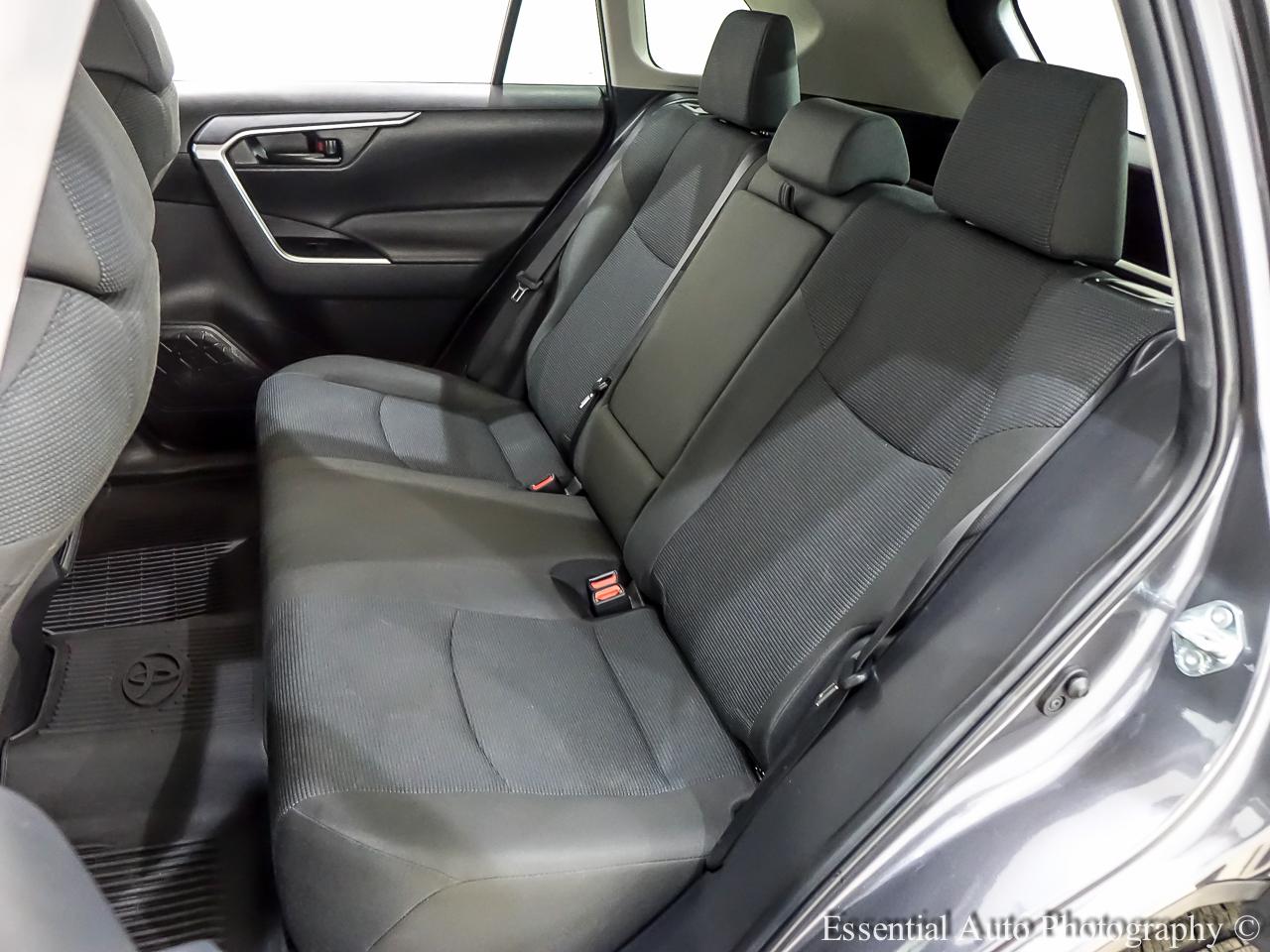 Toyota RAV4 LE 2025