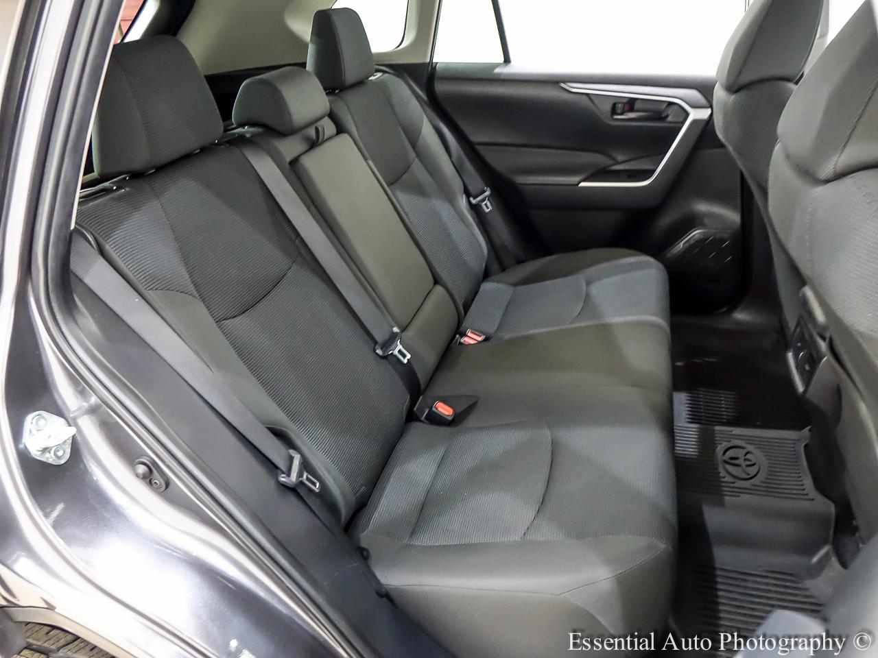 Toyota RAV4 LE 2025
