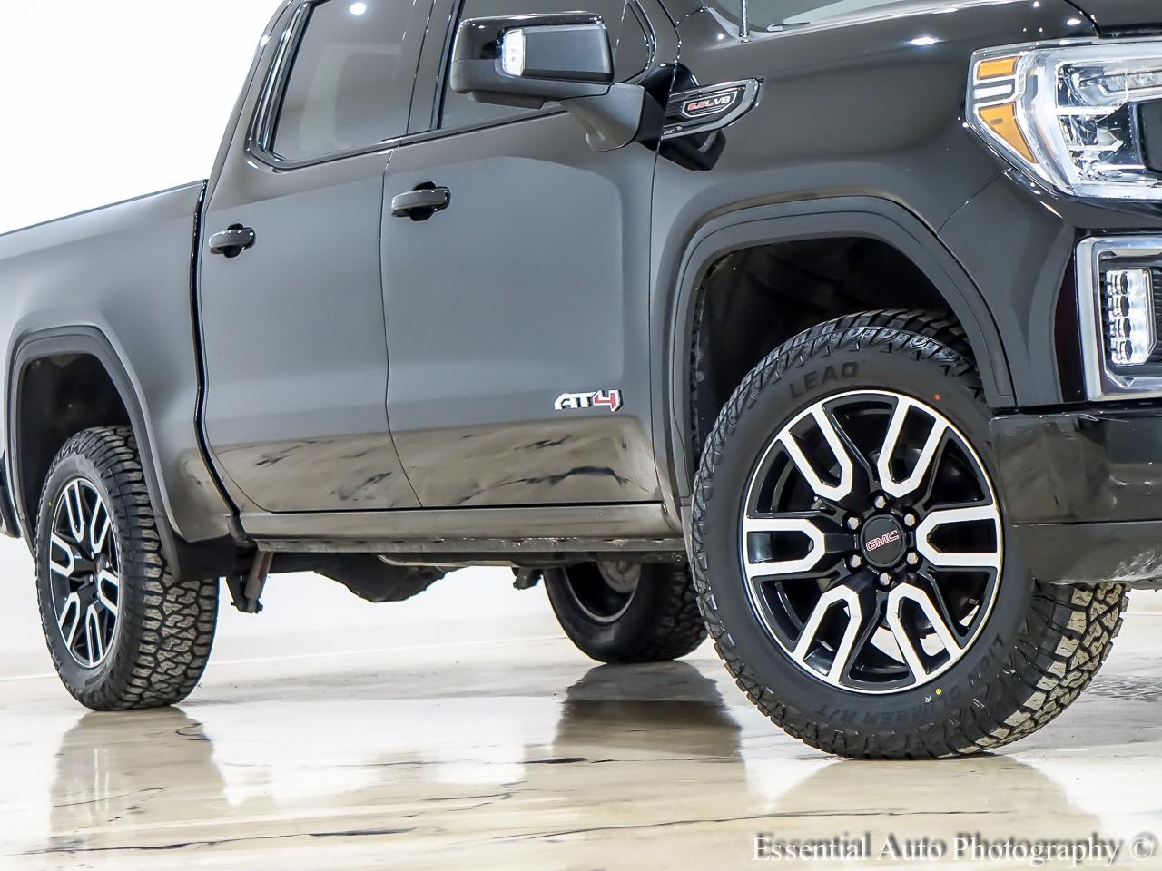 GMC Sierra 1500 AT4 Crew Cab Short Box 4WD 2021