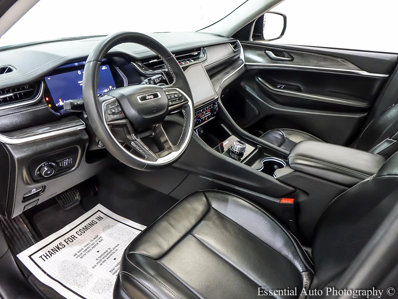 Jeep Grand Cherokee L Limited 2WD 2024
