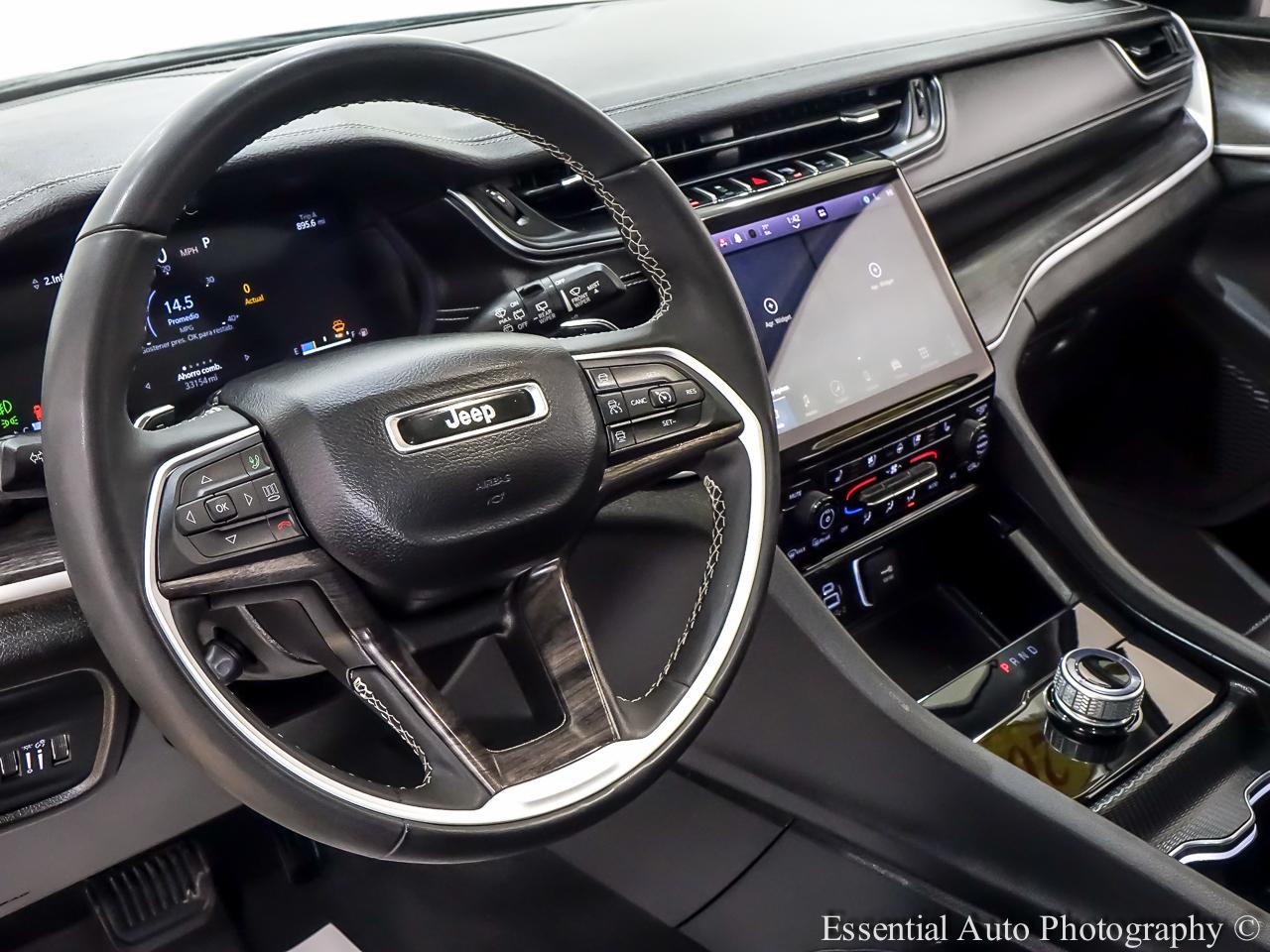 Jeep Grand Cherokee L Limited 2WD 2024