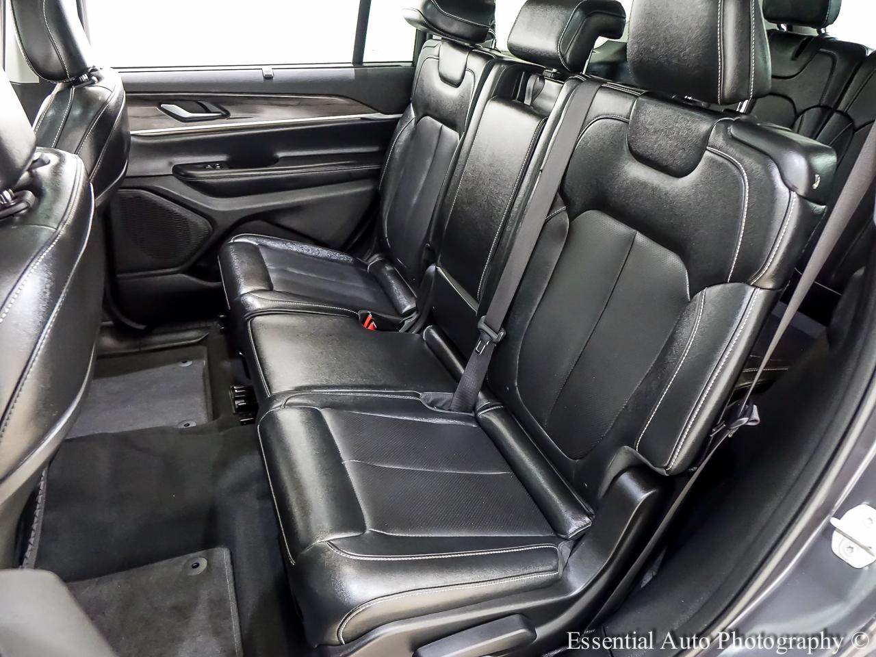 Jeep Grand Cherokee L Limited 2WD 2024