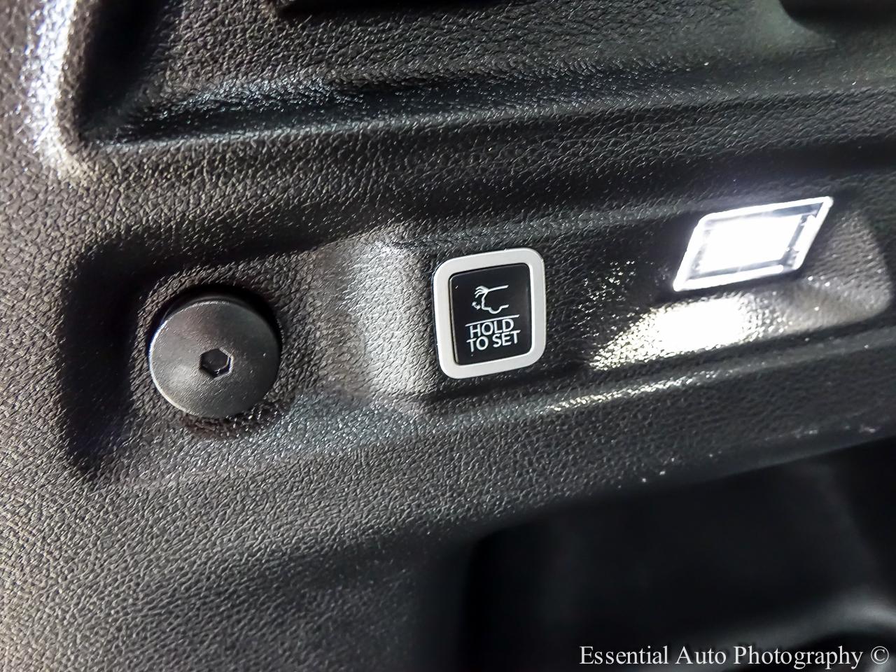 Jeep Grand Cherokee L Limited 2WD 2024