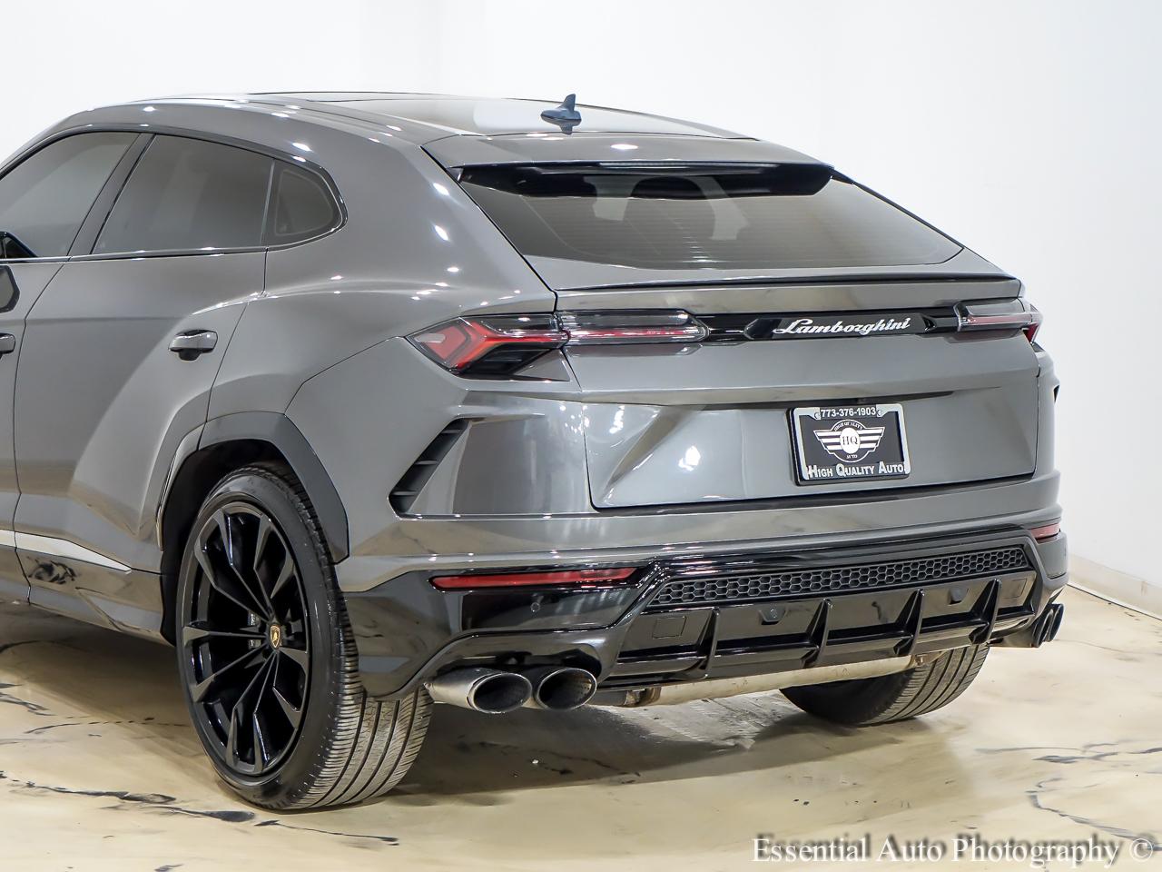 Lamborghini Urus Base 2021