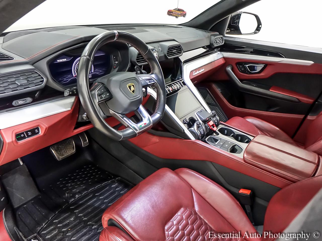 Lamborghini Urus Base 2021