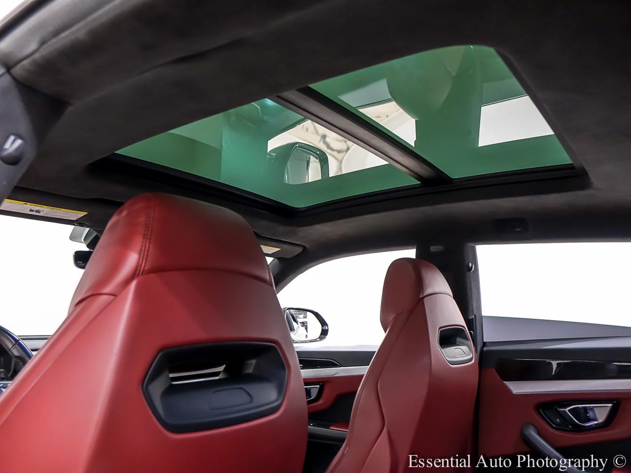 Lamborghini Urus Base 2021