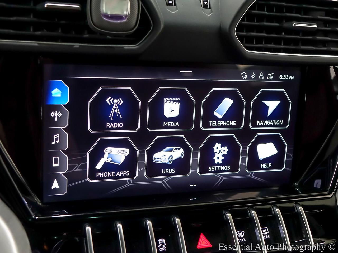 Lamborghini Urus Base 2021
