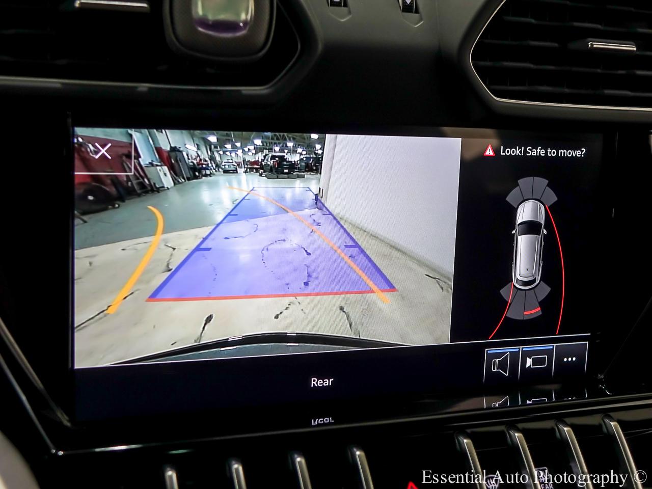 Lamborghini Urus Base 2021