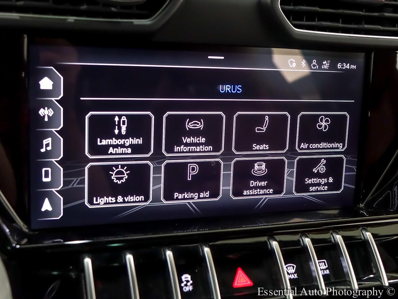 Lamborghini Urus Base 2021