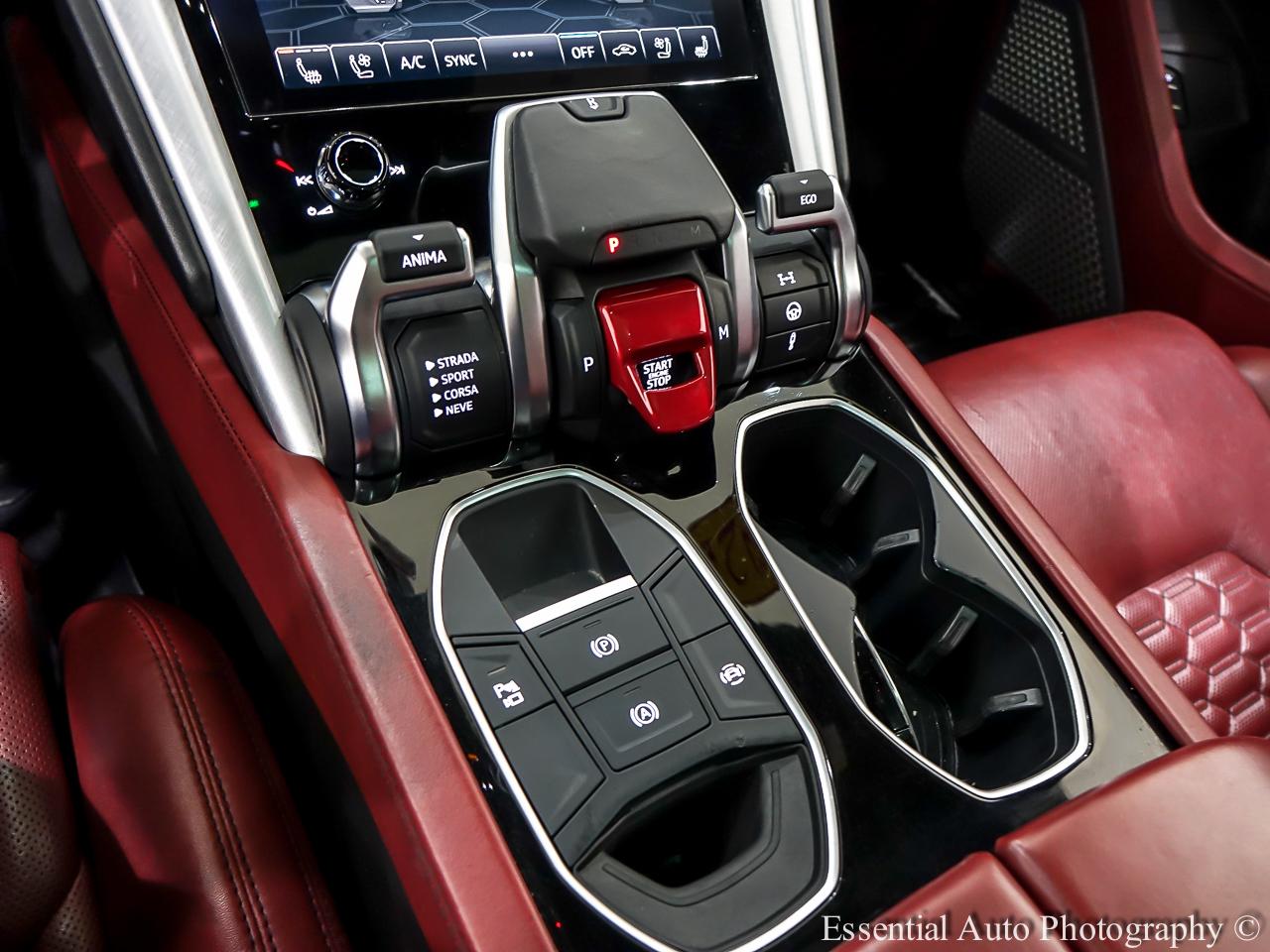 Lamborghini Urus Base 2021