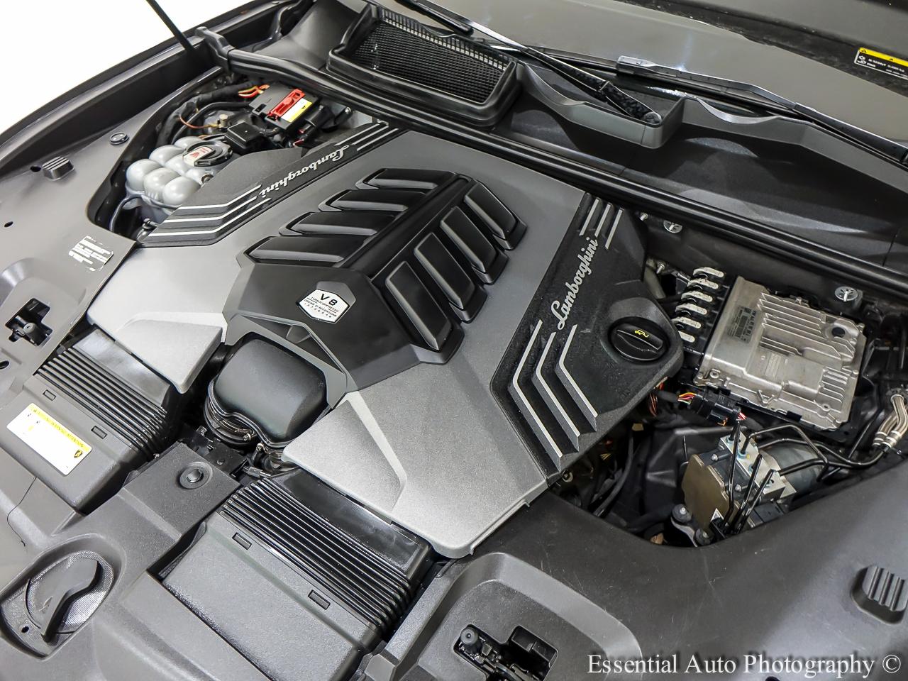 Lamborghini Urus Base 2021