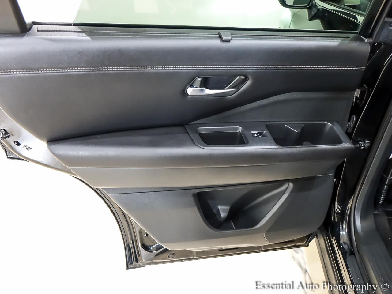 Nissan Pathfinder Platinum 4WD 2024