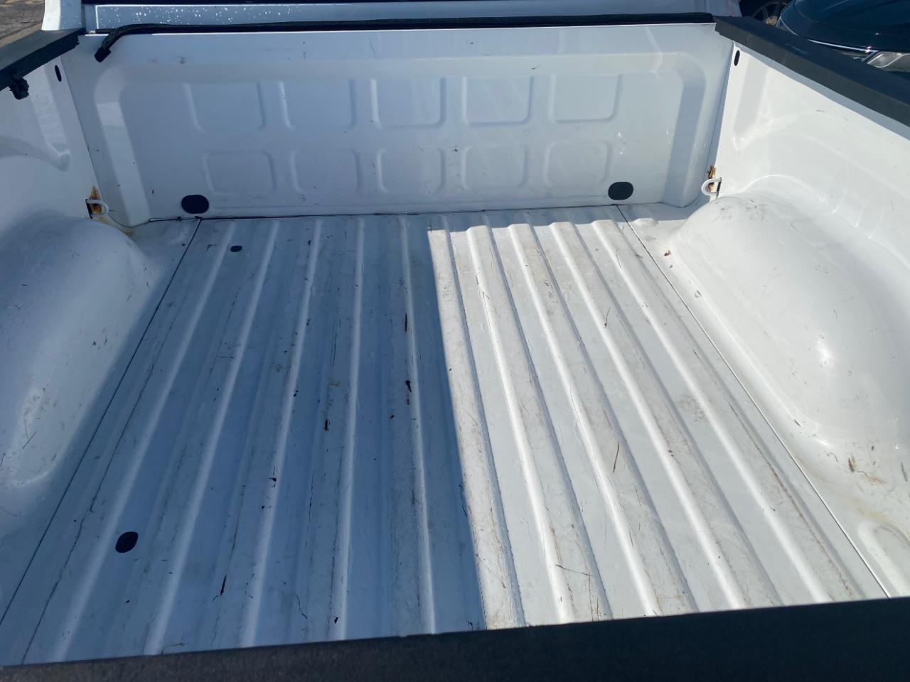 RAM 1500 4WD Crew Cab 140.5" Outdoorsman 2014