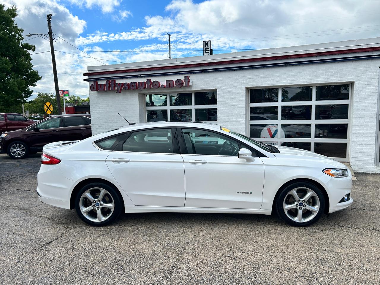 Ford Fusion Hybrid SE 2014