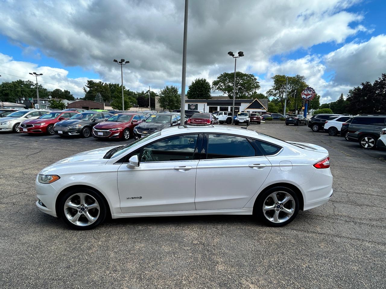 Ford Fusion Hybrid SE 2014