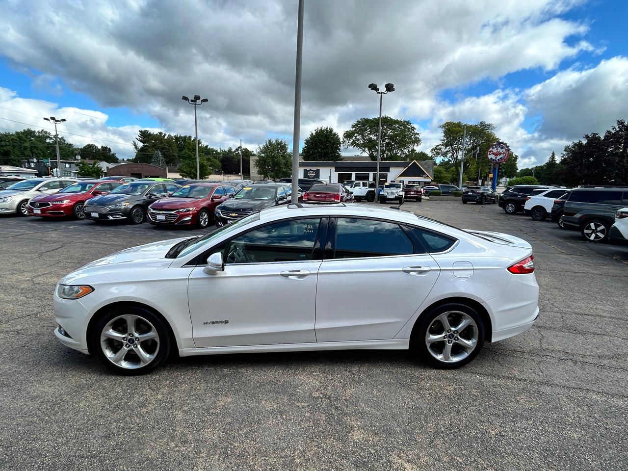Ford Fusion Hybrid SE 2014