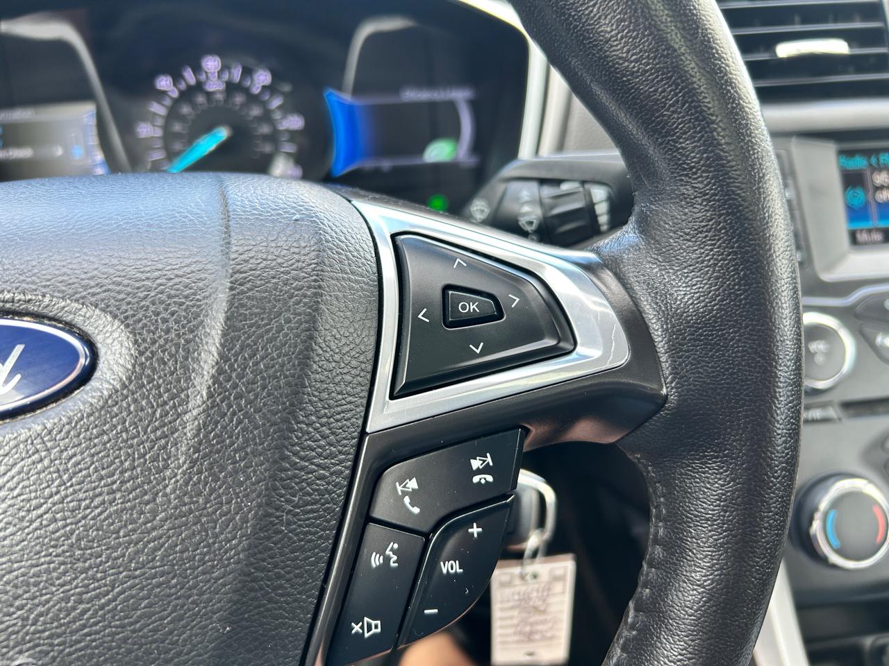 Ford Fusion Hybrid SE 2014