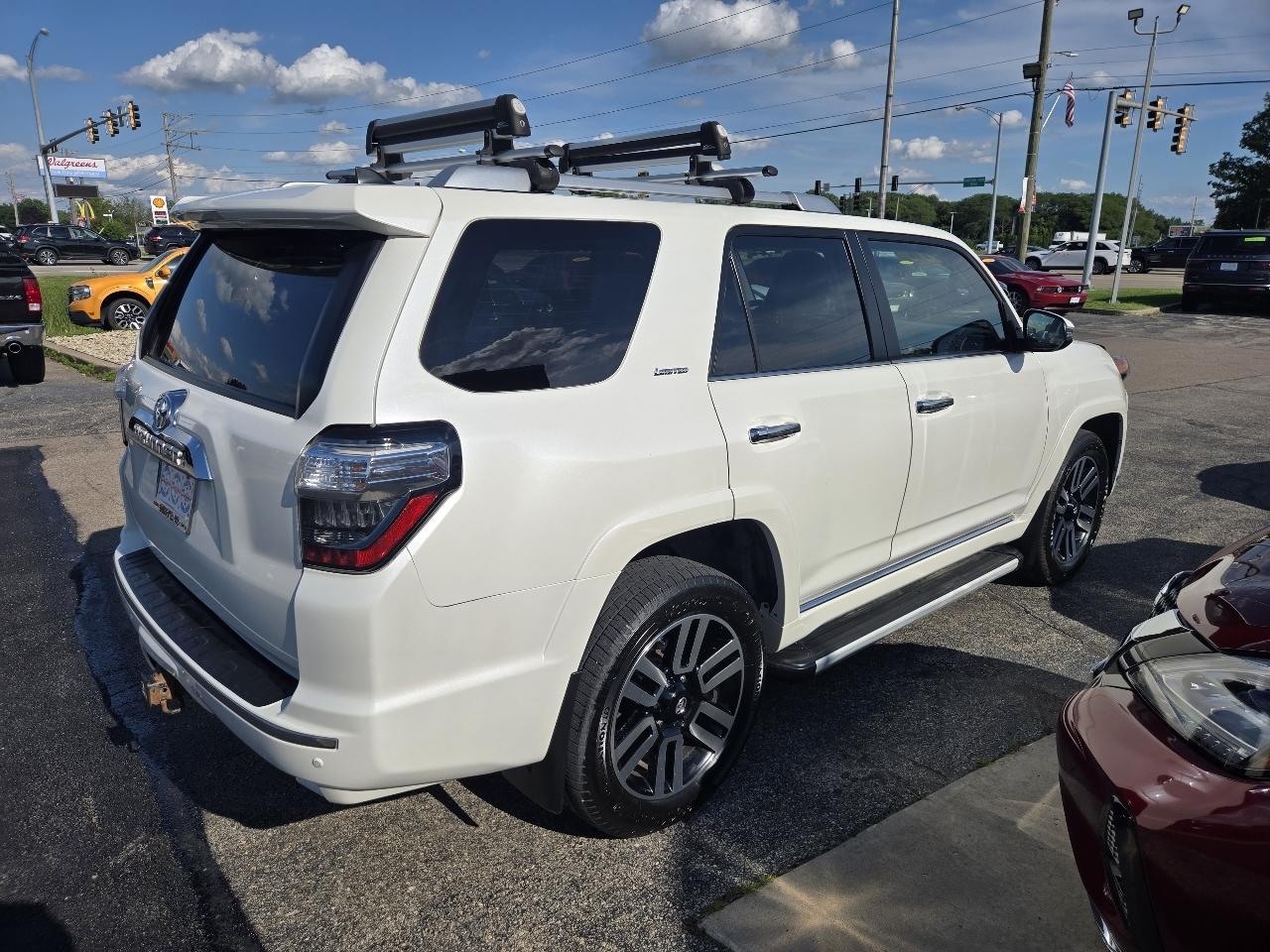 Toyota 4Runner Limited 4WD V6 2016