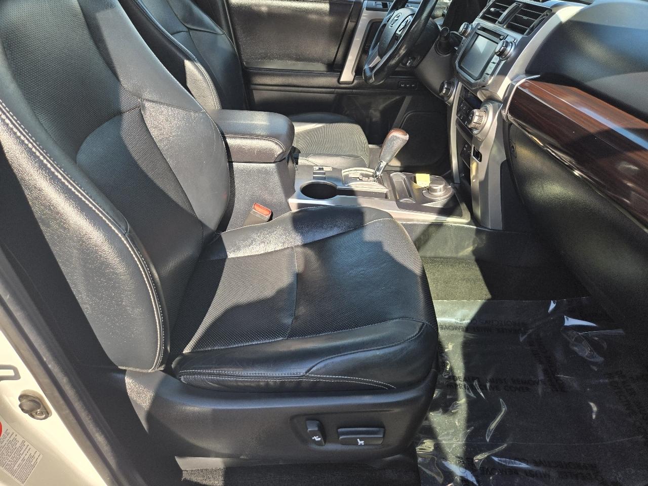 Toyota 4Runner Limited 4WD V6 2016