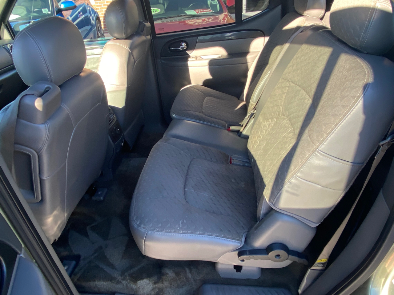 GMC Envoy XUV 4dr 4WD SLE 2004 GMC Envoy XUV 4dr 4WD SLE 2004