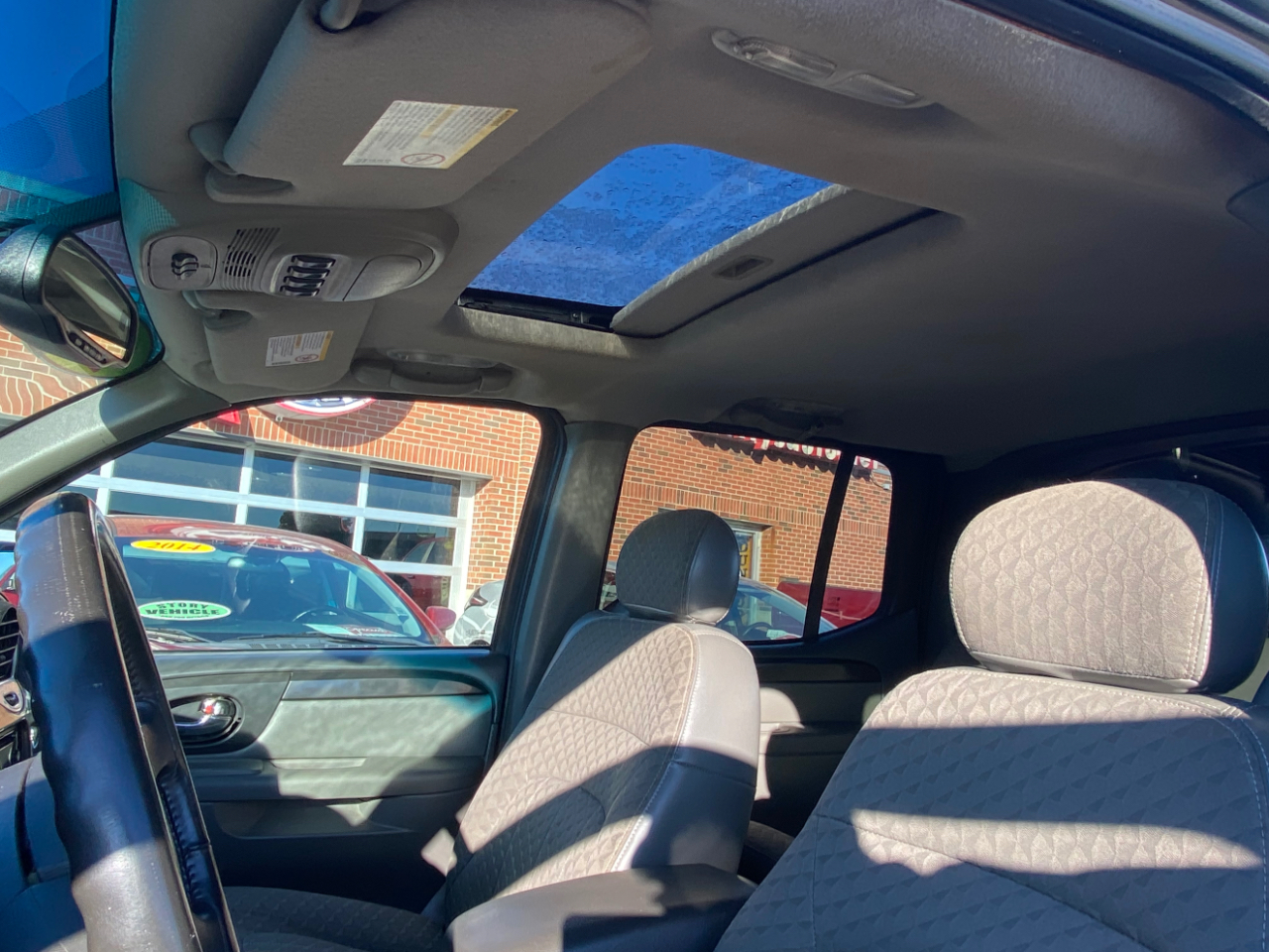 GMC Envoy XUV 4dr 4WD SLE 2004 GMC Envoy XUV 4dr 4WD SLE 2004