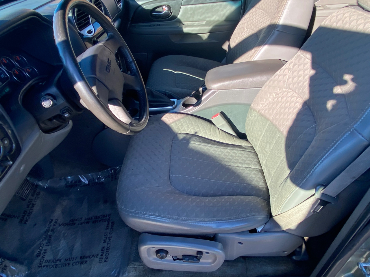 GMC Envoy XUV 4dr 4WD SLE 2004 GMC Envoy XUV 4dr 4WD SLE 2004