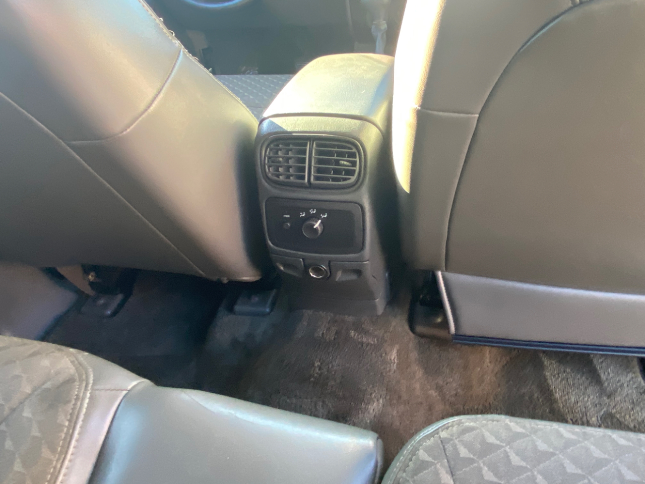 GMC Envoy XUV 4dr 4WD SLE 2004 GMC Envoy XUV 4dr 4WD SLE 2004