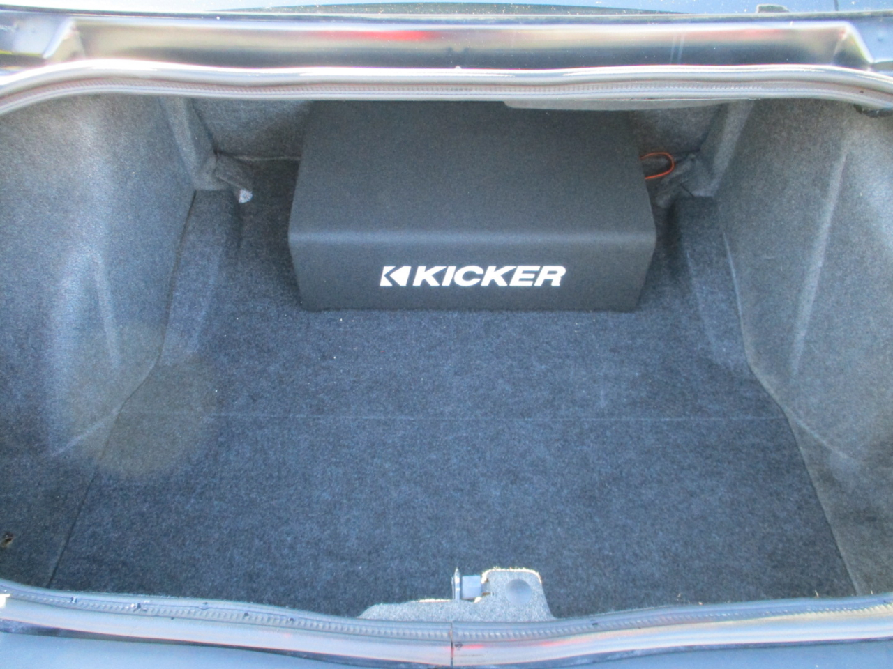 Dodge Challenger 2dr Cpe Shaker Pkg 2014 Dodge Challenger 2dr Cpe Shaker Pkg 2014