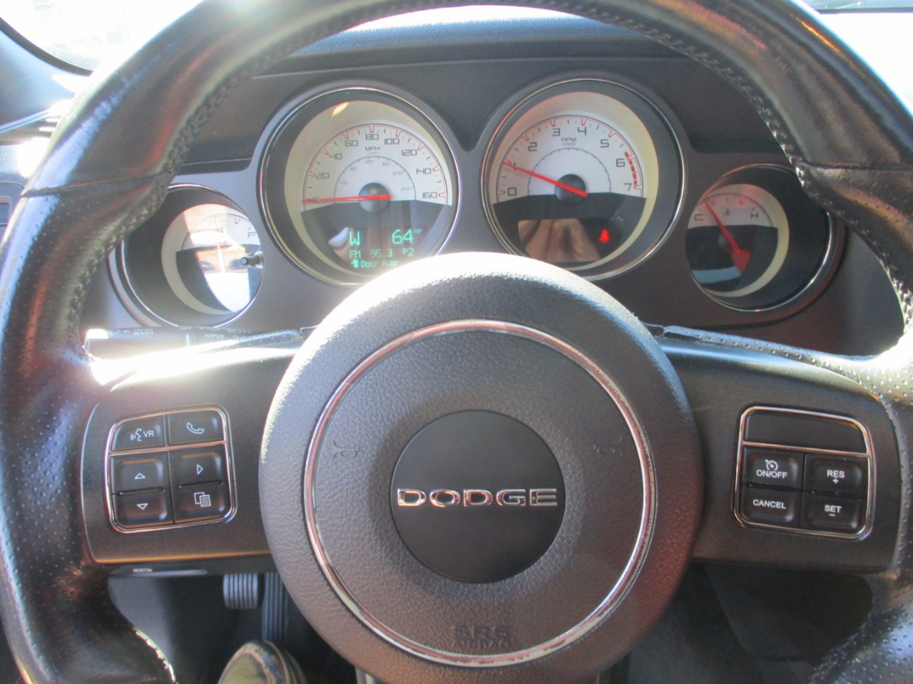 Dodge Challenger 2dr Cpe Shaker Pkg 2014 Dodge Challenger 2dr Cpe Shaker Pkg 2014