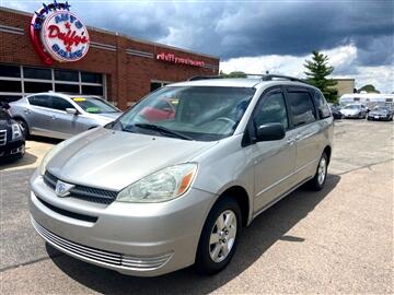 2004 Toyota Sienna 4dr CE 7-Passenger