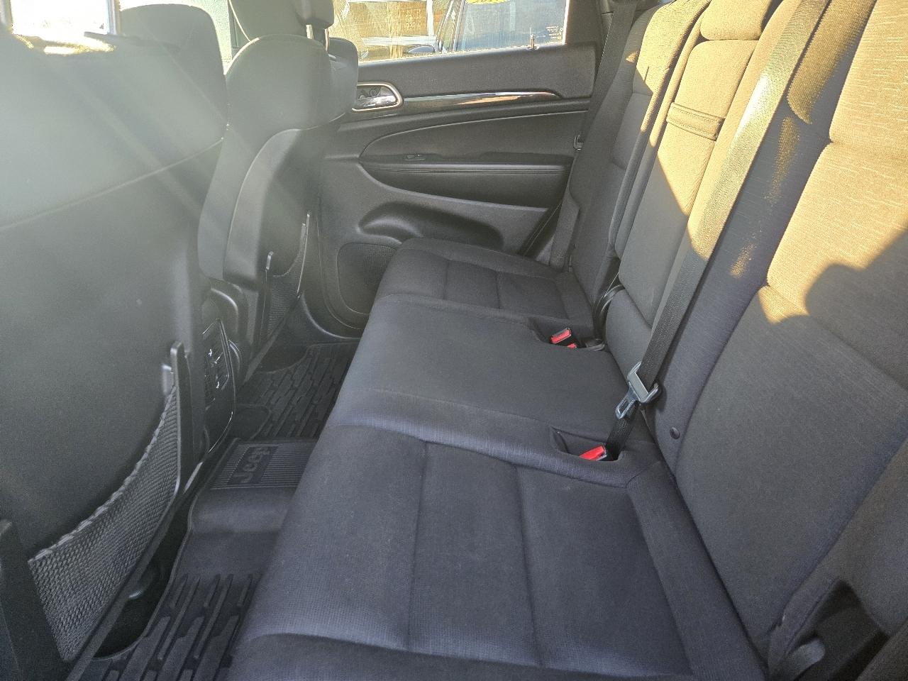 Jeep Grand Cherokee 4WD 4dr Laredo 2013