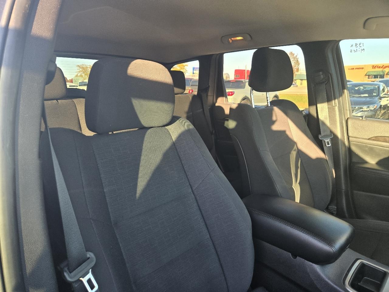 Jeep Grand Cherokee 4WD 4dr Laredo 2013