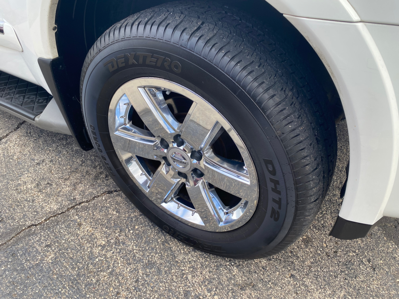 Nissan Armada 4WD 4dr Platinum 2013