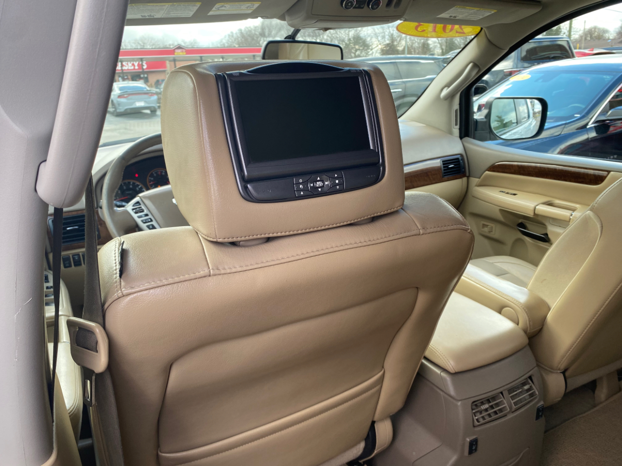 Nissan Armada 4WD 4dr Platinum 2013