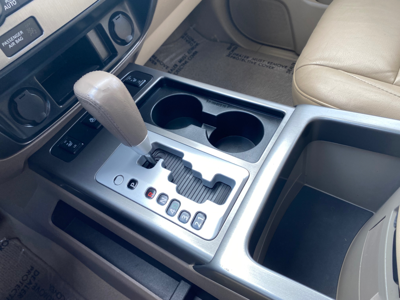 Nissan Armada 4WD 4dr Platinum 2013