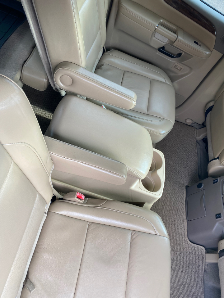 Nissan Armada 4WD 4dr Platinum 2013