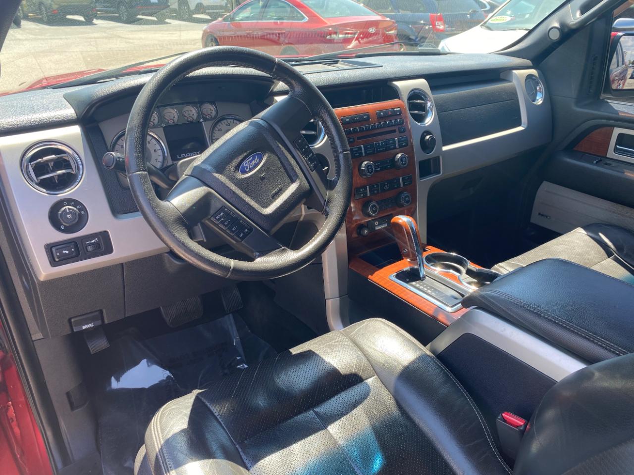 Ford F-150 2WD SuperCab 145" Lariat 2010