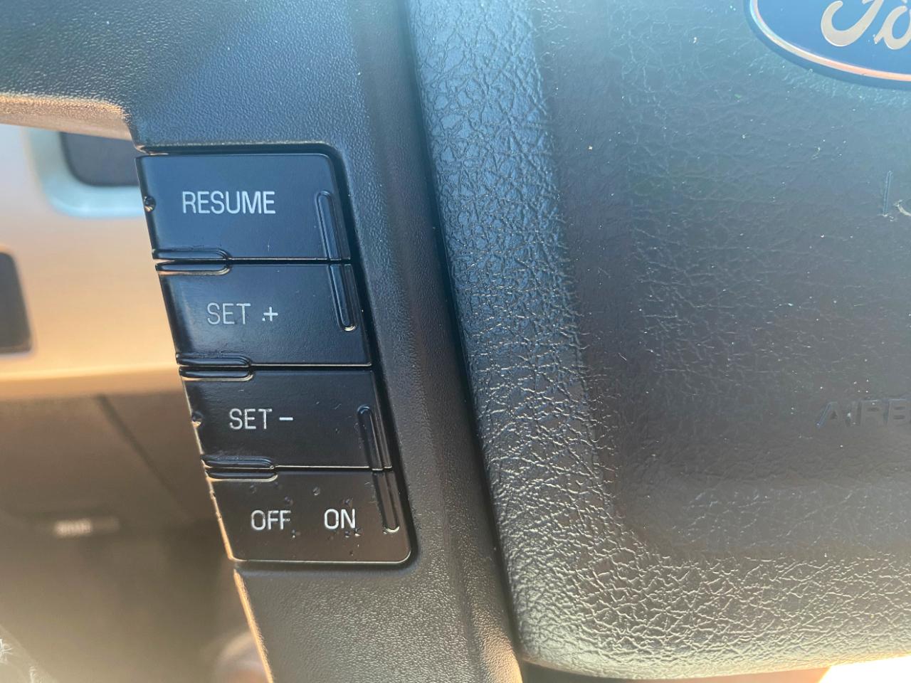 Ford F-150 2WD SuperCab 145" Lariat 2010