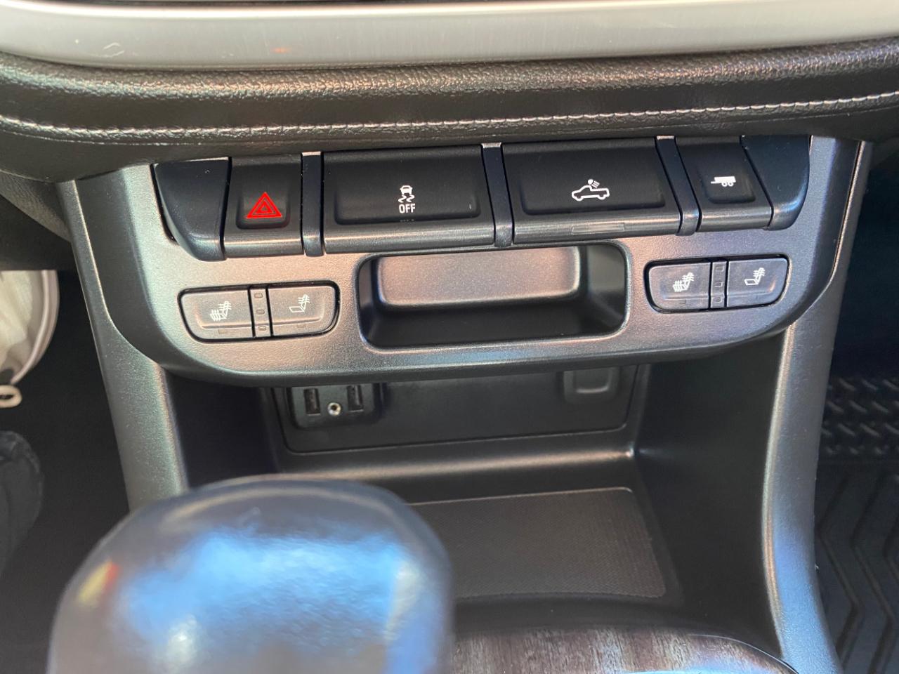 GMC Canyon 4WD Crew Cab 128" Elevation 2021